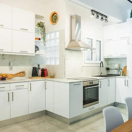 Eucalyptus Corfu Town - Starlink Anemomylos